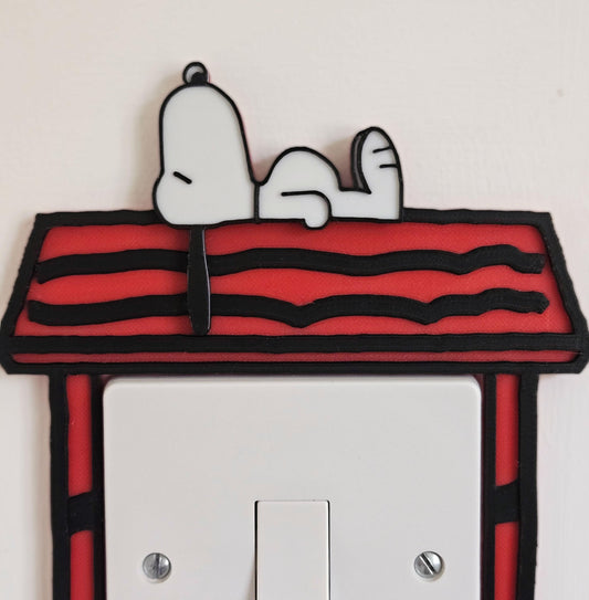 Dog on House Lightswitch Cover
