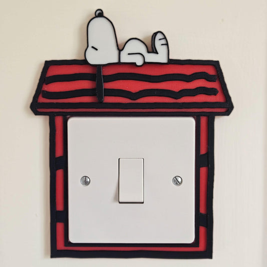 Dog on House Lightswitch Cover